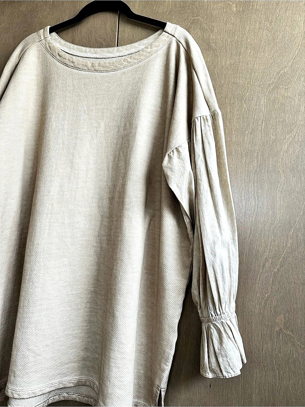 Pilcro Anthropologie Oversized Mixed Media Ruffle Sleeve Sweatshirt Top XL - Picture 4 of 9